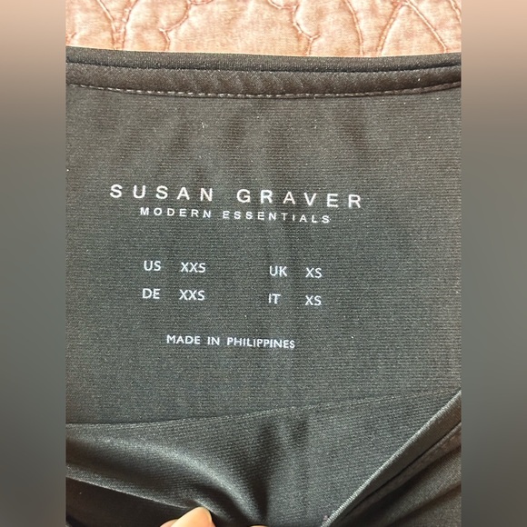 Susan Graver Modern Essentials Liquid Knit Hi-Low Hem Top XXS Black - Picture 7 of 11